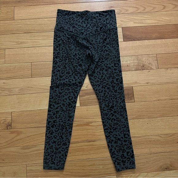 Athleta Leopard Elation Ultra High Rise Tight - Picture 3 of 5